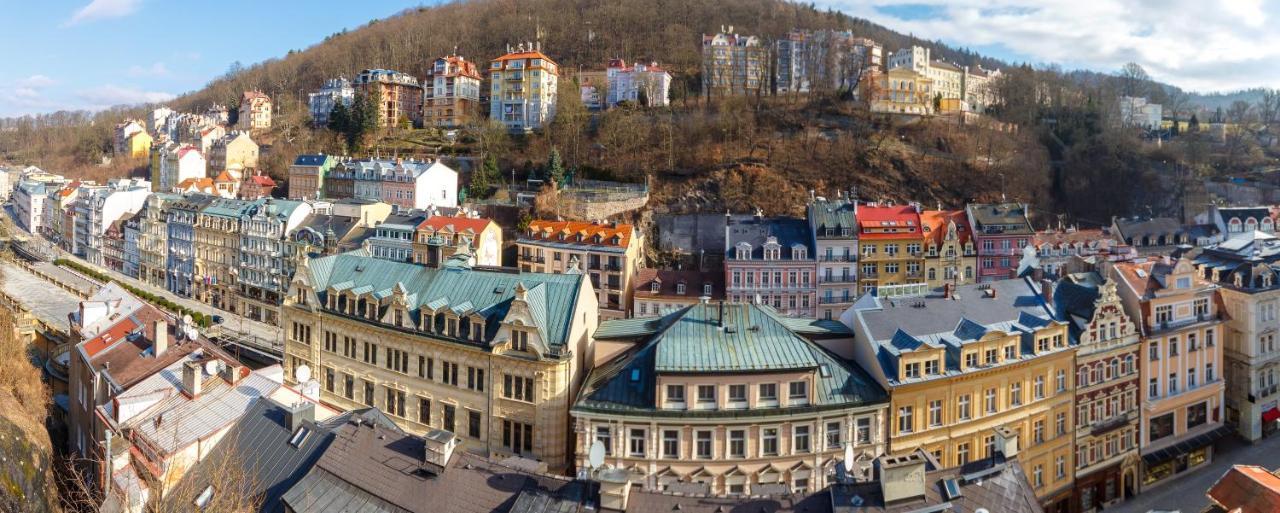 Karlovy Vary Zamecky Vrch公寓 外观 照片